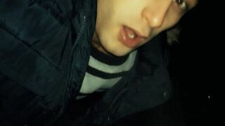 Студента колледжа трахает и разводит учитель, и он выталкивает учительскую сперму из задницы порно